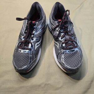 Saucony Women Sneakers Size 10